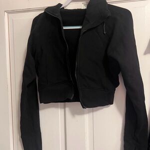 Lululemon cropped fitted scuba HOODED size 10